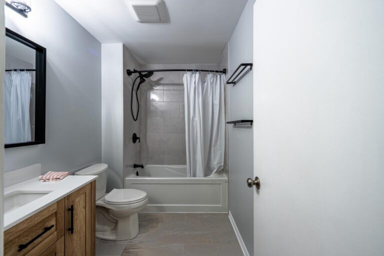 Bathroom Renovation Ottawa Tub And Tile Tile Floor Home Depot Vanity 768x512