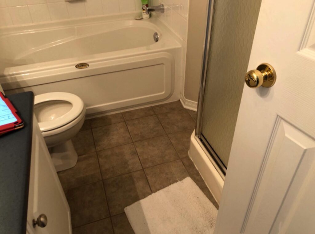 before small bathroom renovation