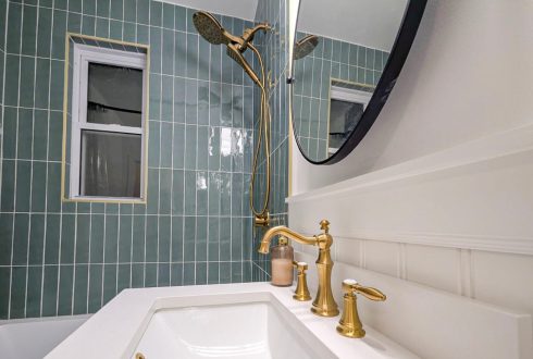 Renovating a Century-Old Bathroom in Ottawa: Challenges & Rewards