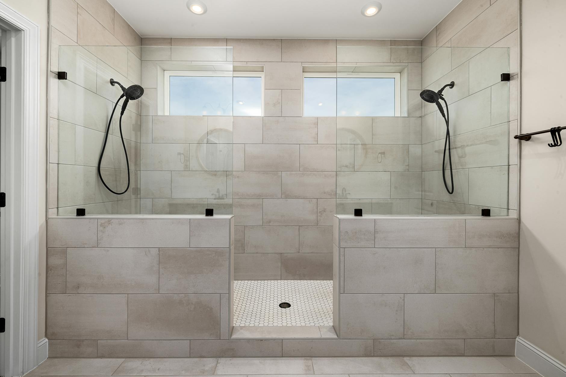 Tub to Shower Conversion in Ottawa: What Homeowners Need to Know