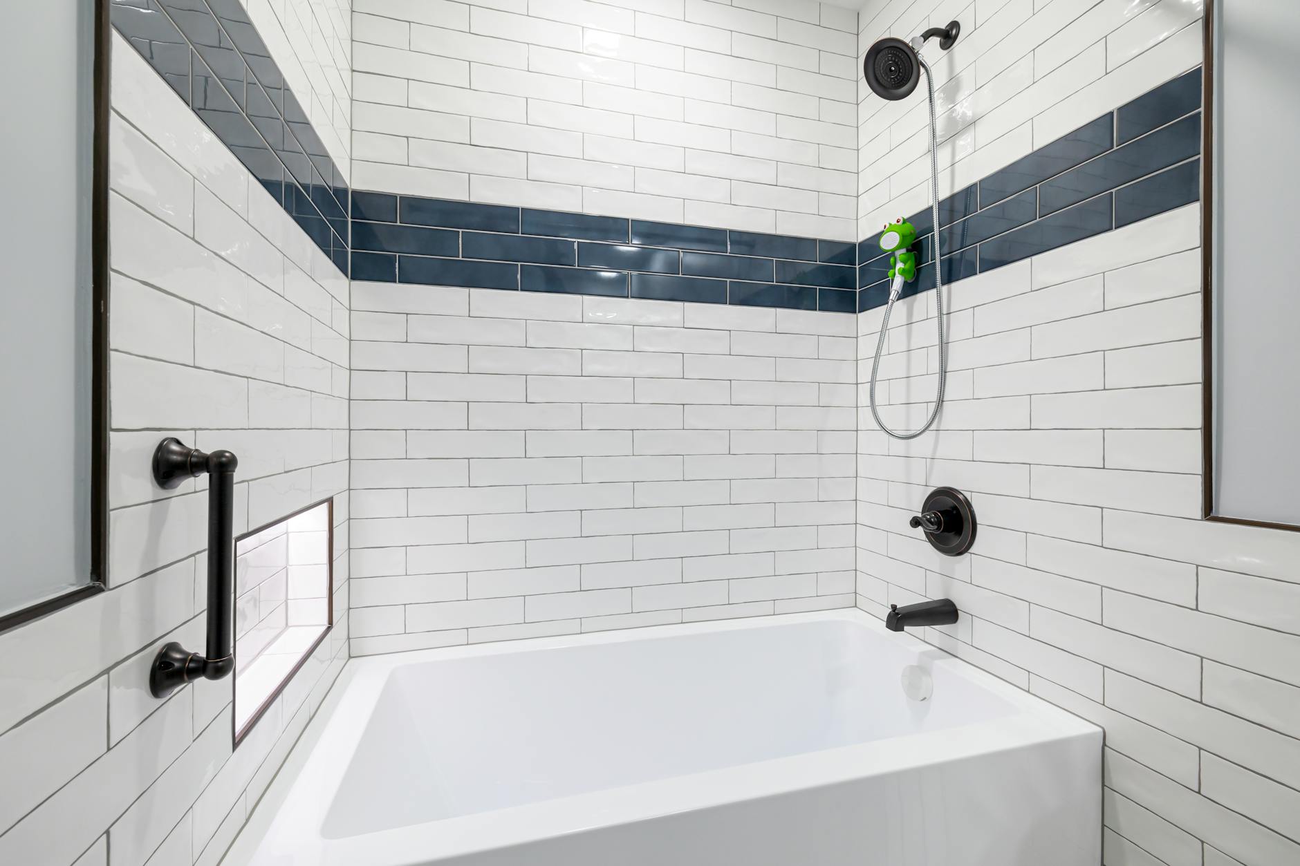 Westboro Bathroom Renovation: Modern Updates for Ottawa’s Urban Homeowners