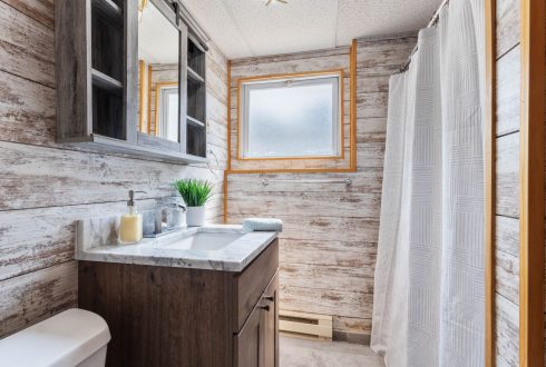 Bathroom Renovation in Greely: A Guide for South Ottawa Homeowners