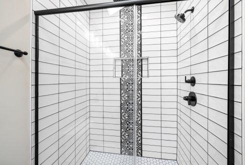 Shower Tile Ideas for Ottawa Bathrooms: What Works and What Lasts