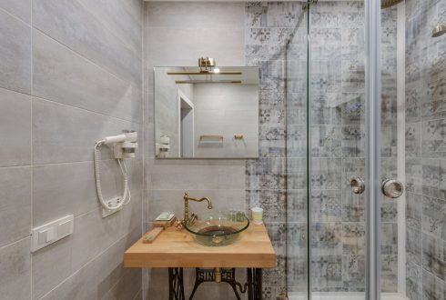 Bathroom Plumbing Requirements in Ontario: What Ottawa Homeowners Need to Know